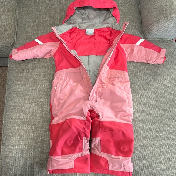 Columbia snowsuit 12-18 months - Picture 1 of 2